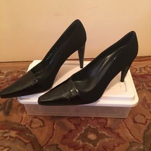 Stuart Weitzman Black Pumps
